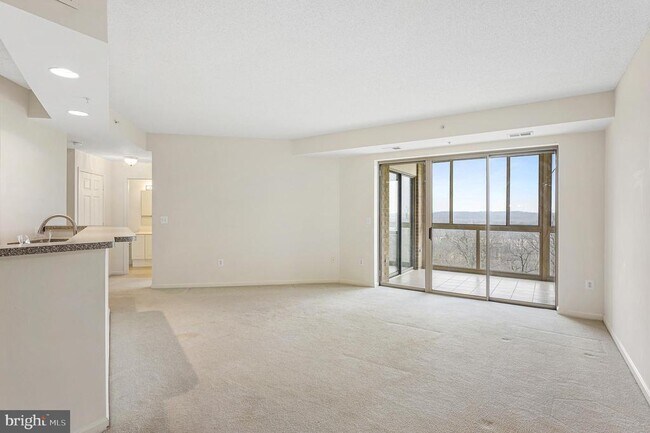 Photo - 19355 Cypress Ridge Terrace Unit 515