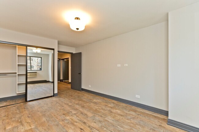 Photo - 522 W Wrightwood Ave Unit 2