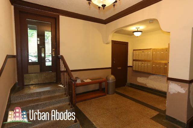 Photo - 2839 N Burling St Unit M03B