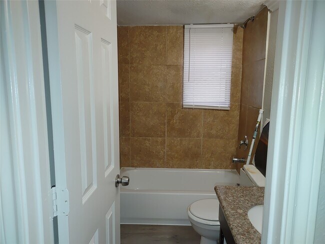 Photo - 6204 Culberson St Unit 12