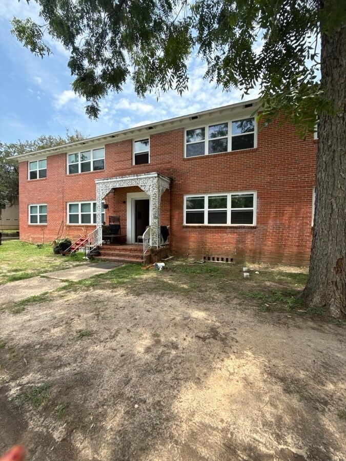 Photo - 404 E Brevard St