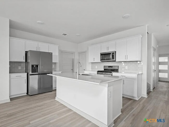 Photo - 333 Fairfax Ave