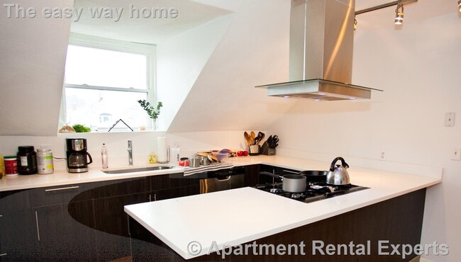 Building Photo - 5 Munroe St Unit #3