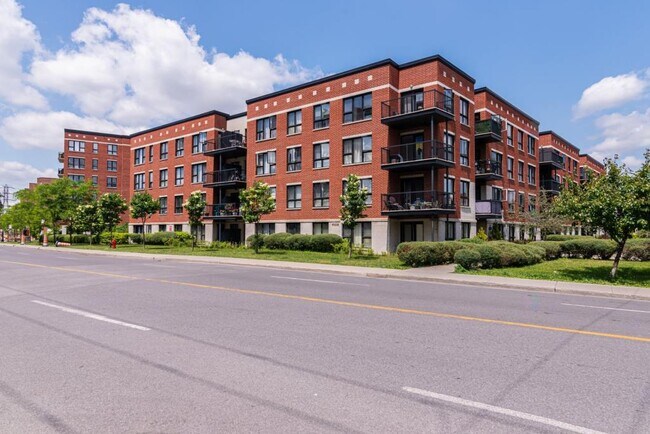 Photo - 2555 Rue Grenet Unit 410