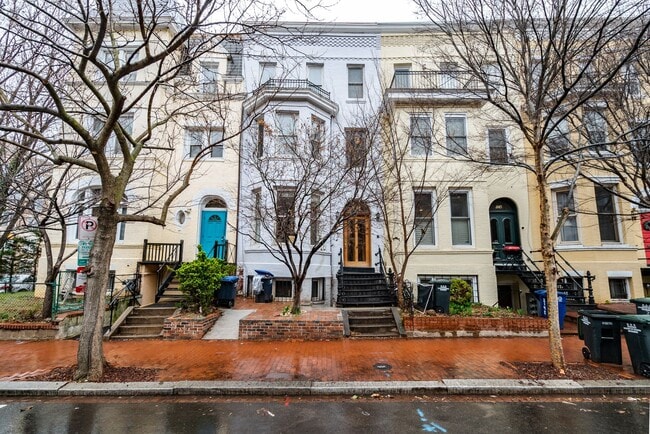 Building Photo - 2147 N St NW Unit B (lower)
