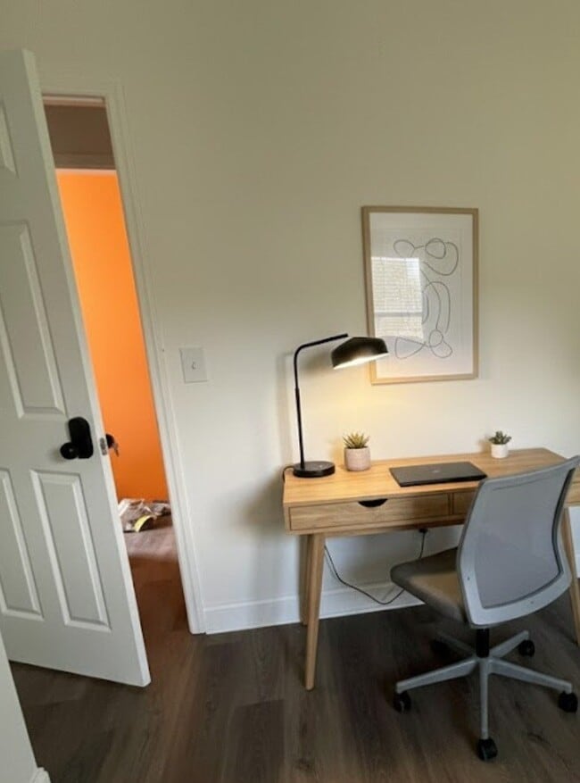Photo - 2827 E 5th Ave
