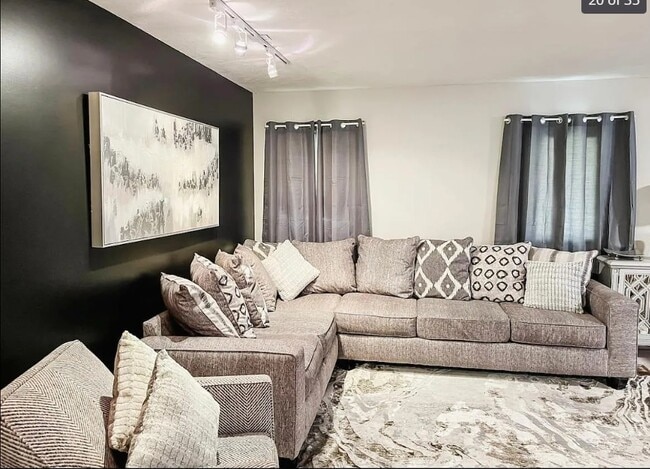 Photo - 7008 Carpenter Fire Station Rd