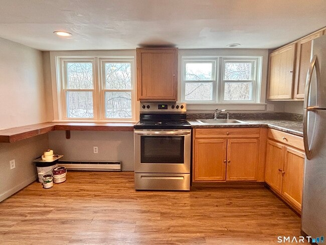 Photo - 122 Main St Unit A