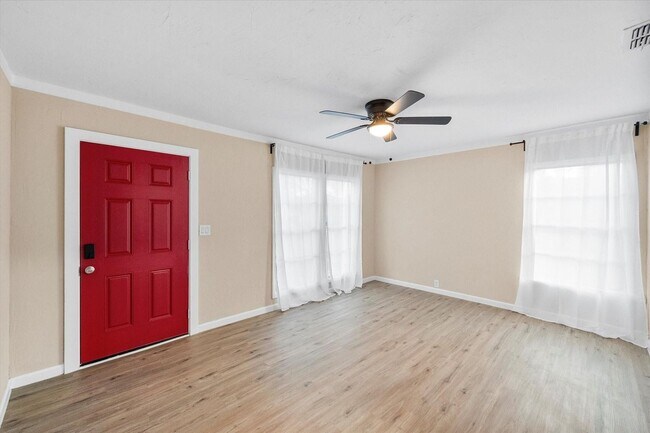 Photo - 50% off the first month’s rent for a move-in on or before 12/31/2025