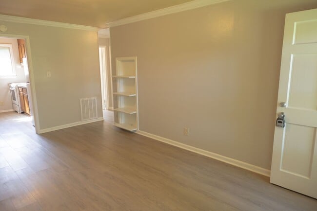 Building Photo - 1913 Manteo Ct Rental