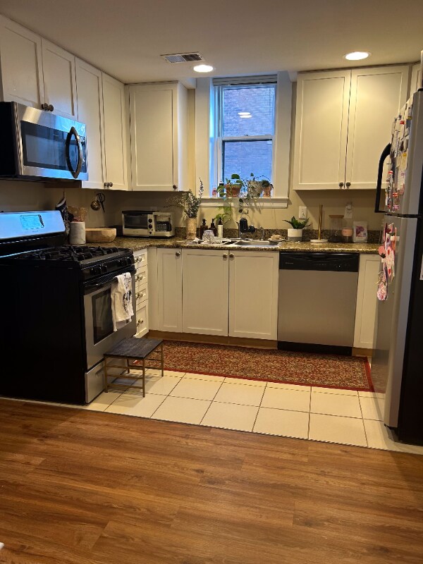 Photo - 615 W Hancock St Unidad 2