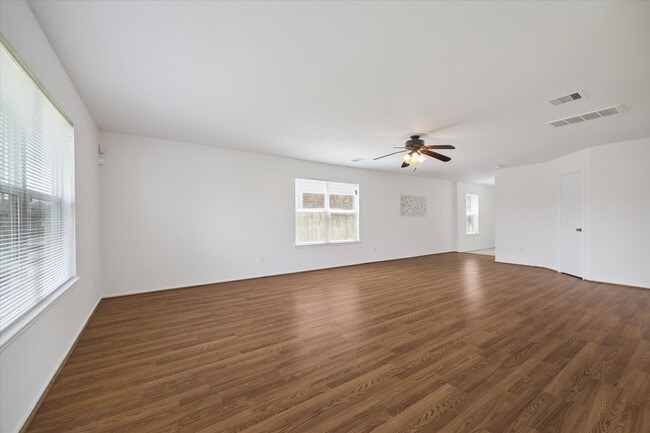 Photo - 6738 Haven Forest Ln