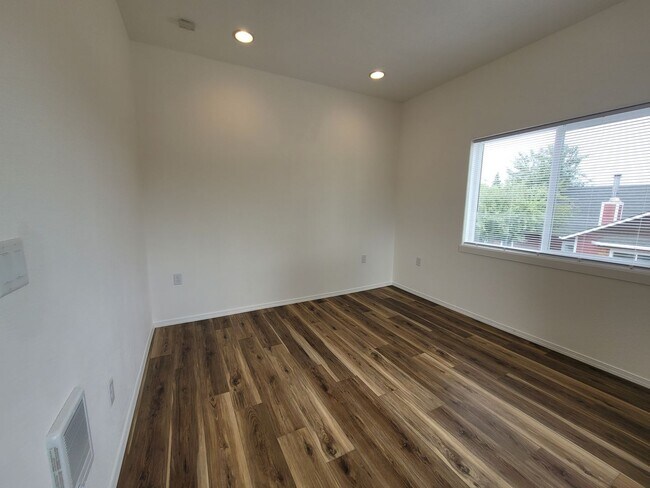 Photo - Charming 1 Bedroom 1 Bath W/Garage Parking