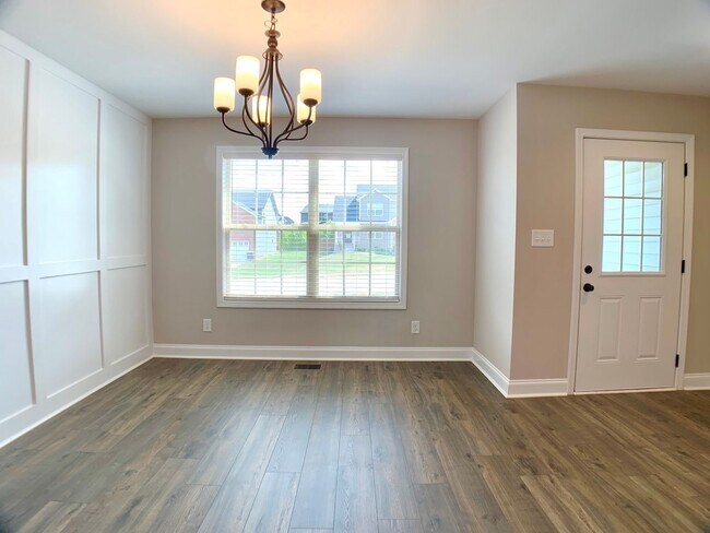 Photo - 733 Banister Dr