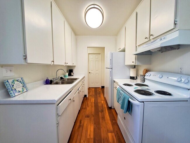 Photo - Westwood Apartments