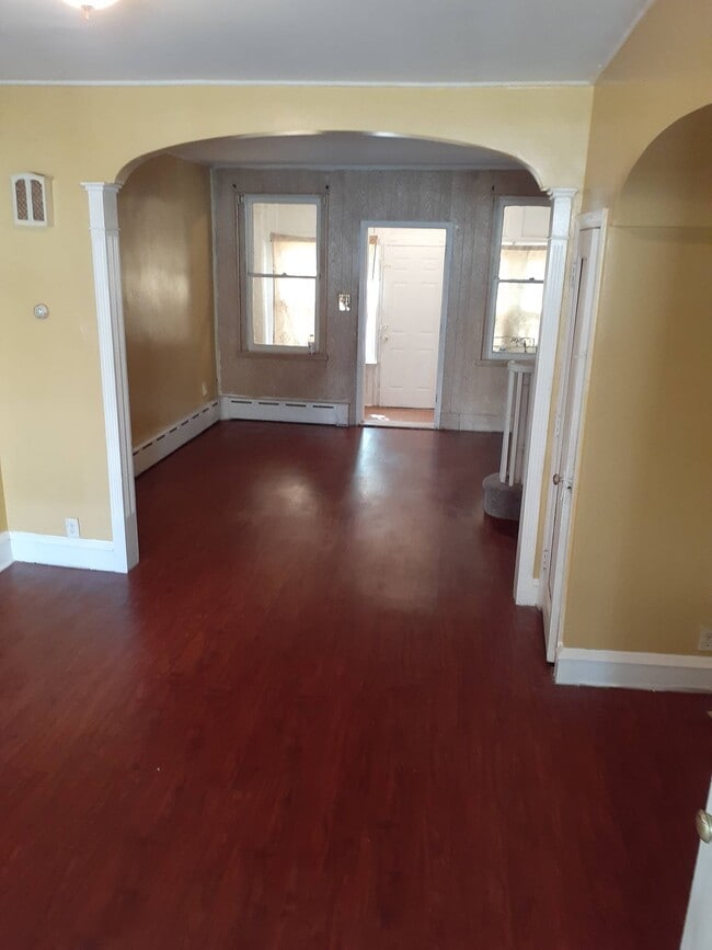 Photo - 2235 S Lambert St