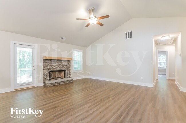 Photo - 7030 Lawson Dr