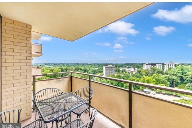 Photo - 5225 Pooks Hill Rd Unit 1219N