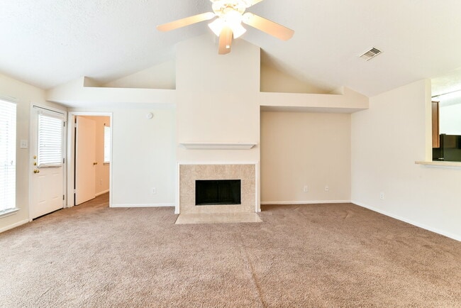 Photo - 17606 Glenwolf Dr