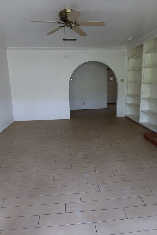 Photo - 10601 Park View Cir