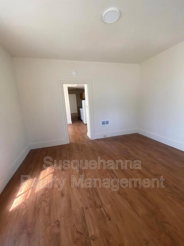 Photo - 171 E Derry Rd Unit #1