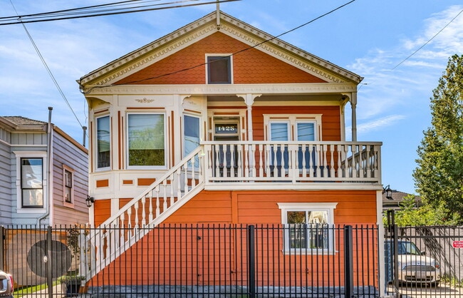 Building Photo - 1423 11th St Unit B