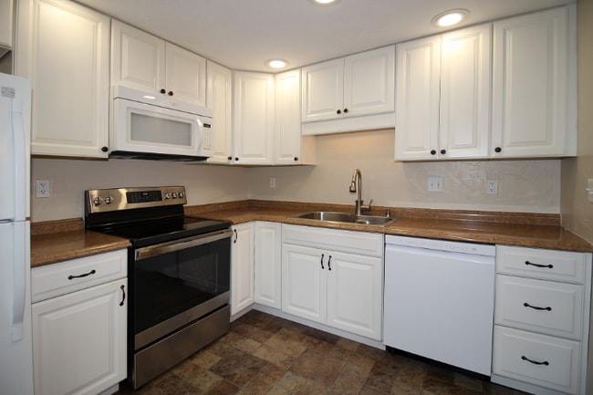 Photo - 100 Grouse Ct