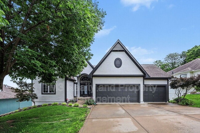 Photo - 5605 NE Coral Dr