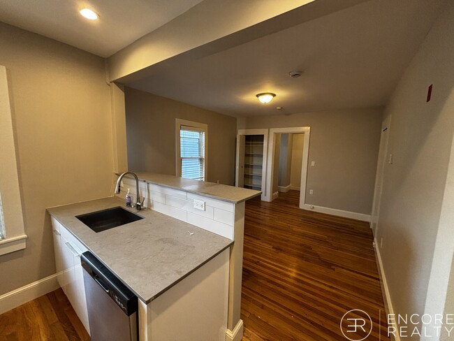 Photo - 222 Banks St Unidad 6