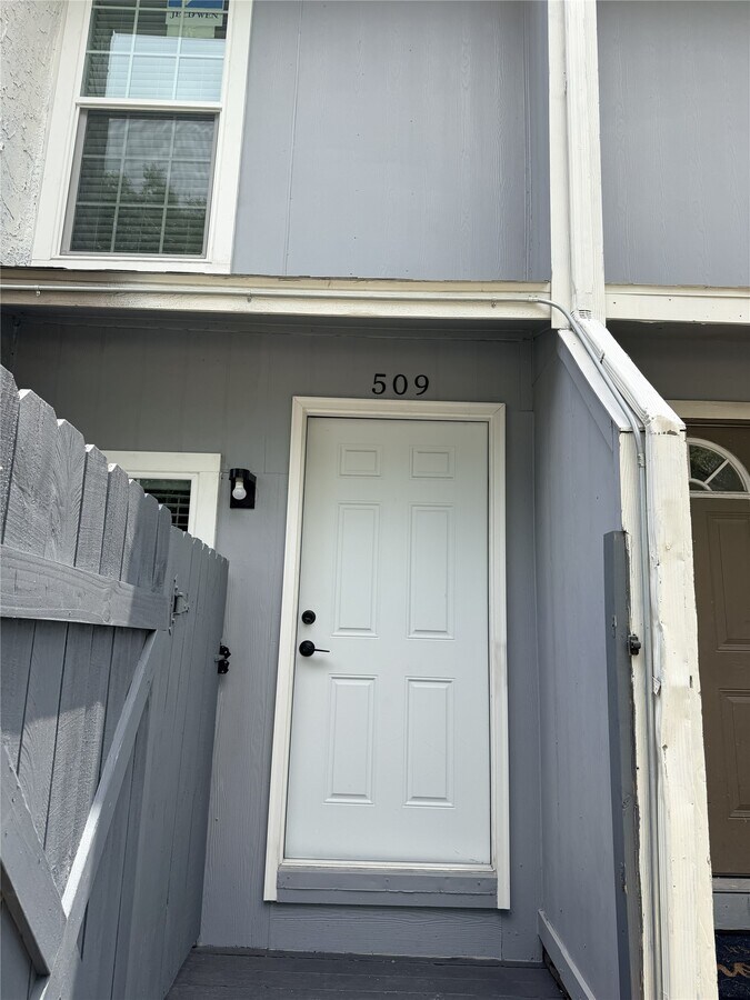 Photo - 9550 Deering Dr Unit 509