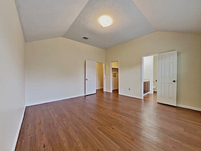 Photo - 64 Atascadero Dr