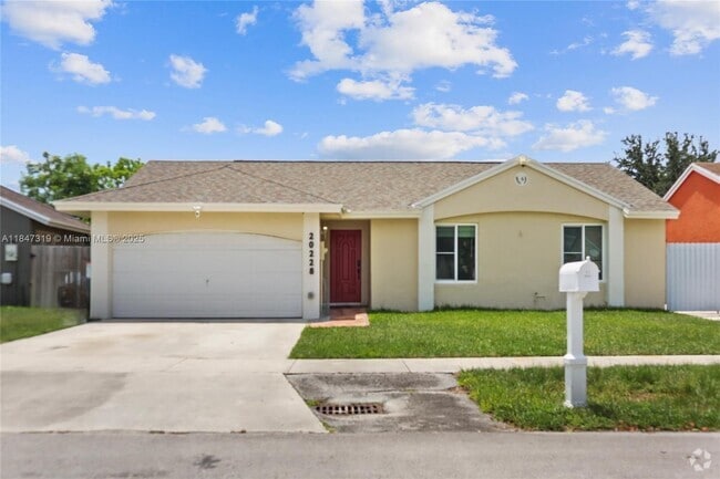 Building Photo - 20228 SW 124th Pl Rental