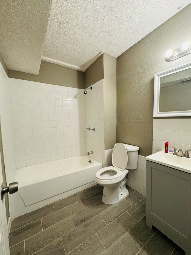 2703 Benton Blvd Unit 2703-1