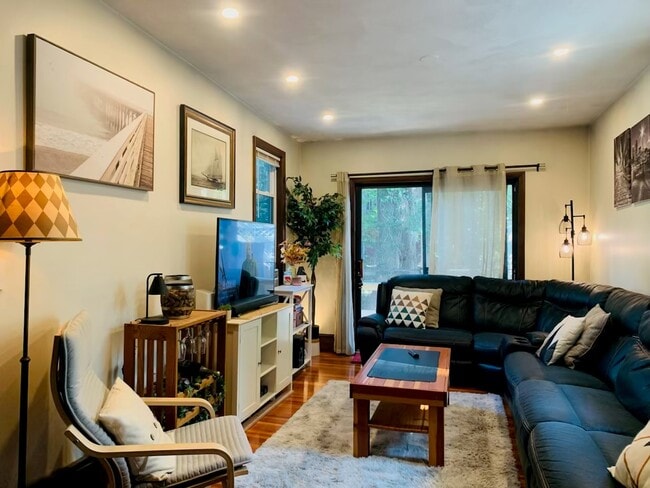 Sala de estar - 112 Marine Rd Unidad 1