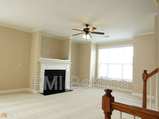 Photo - 506 Williamson St SE