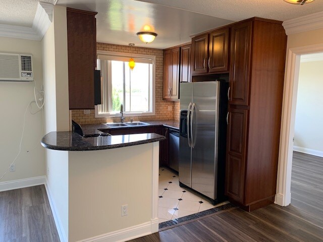 Photo - 1259 Ardmore N Ave Unit 207