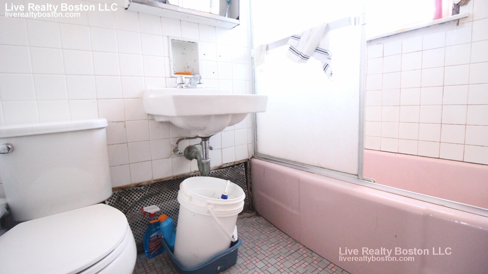 Photo - 24 Everett St Unidad #1