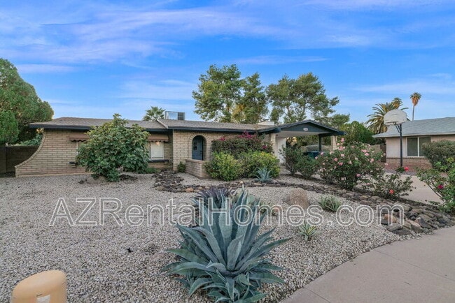 Photo - 2454 W Obispo Cir