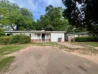 Photo - 713 Raines Dr