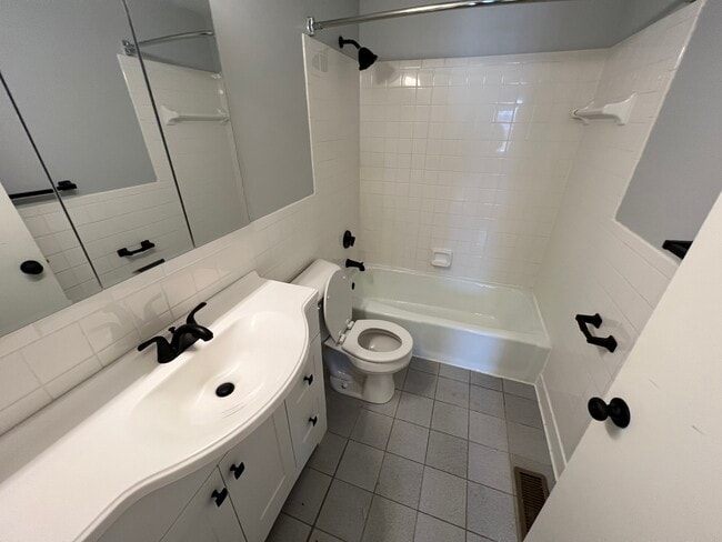2 BR, 1.5BA TH