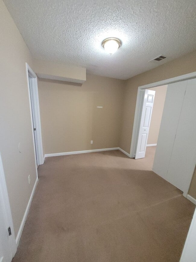 Photo - 121-123 Mario Circle Unit 121