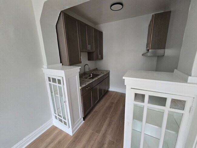 Photo - 4753 N Monticello Ave Unidad 2B