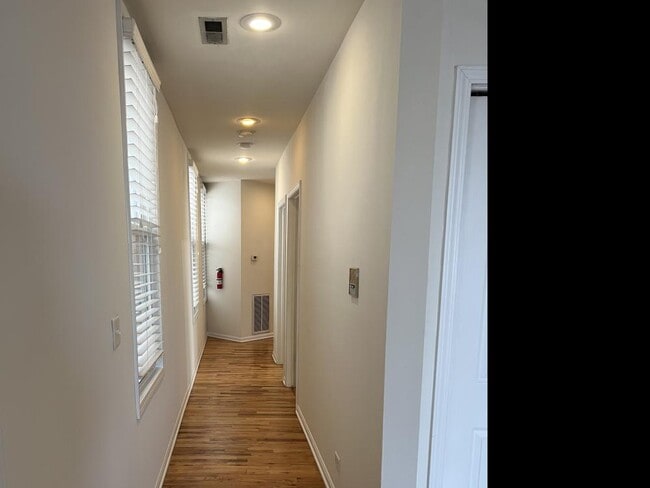 Photo - 3 bedroom in Chicago IL 60622 Unit 3