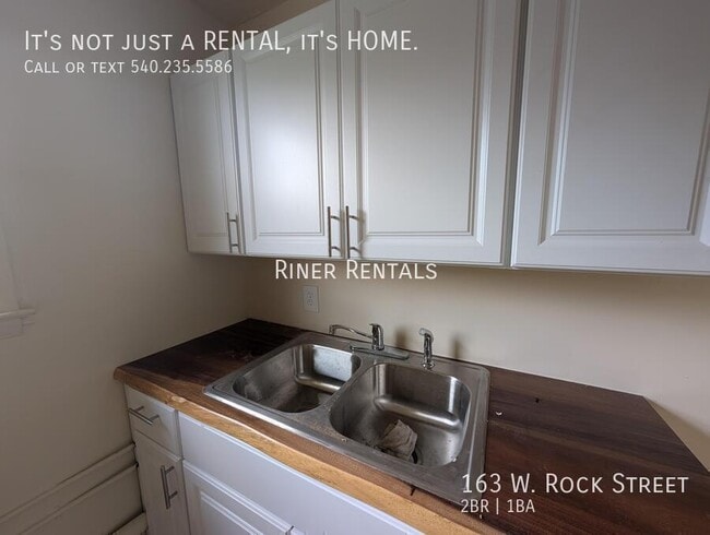 163 W Rock St