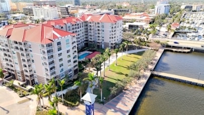 Building Photo - 808 3rd Ave W
