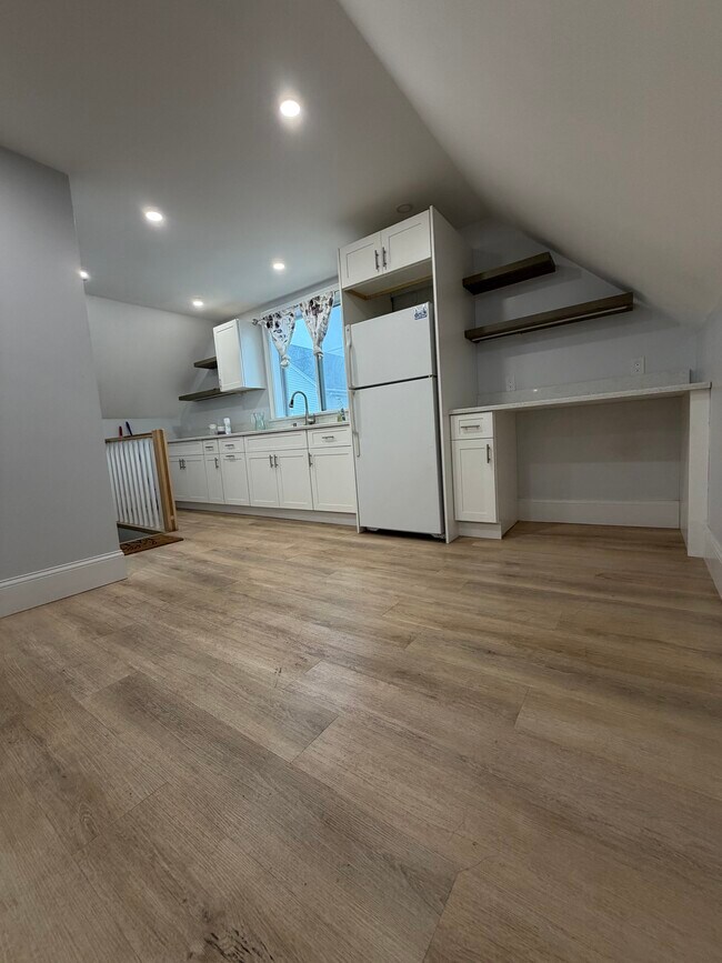 Photo - 12 Chestnut Ave