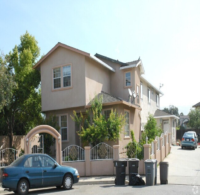Photo - 16680 San Tomas Ln Casa