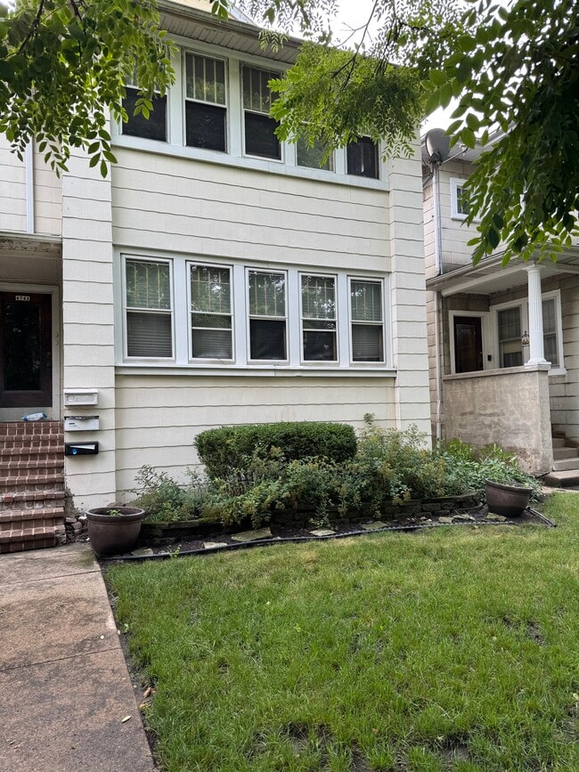 Photo - 4741 N Kilbourn Ave Unit 2nd Floor