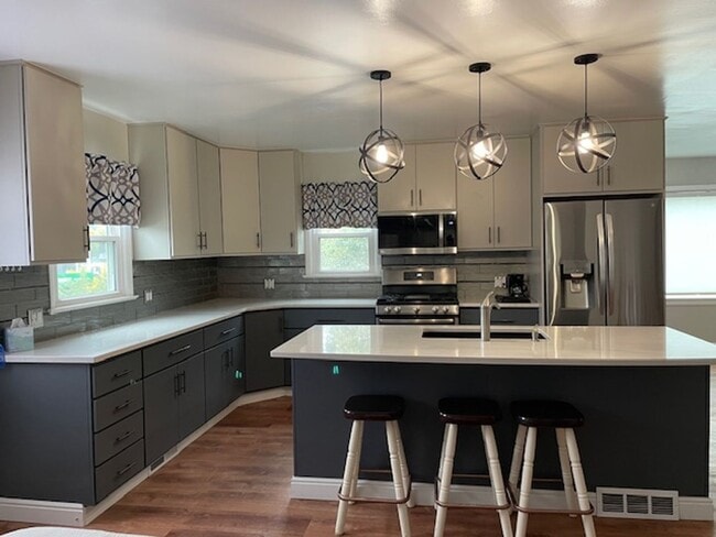 Photo - House For Lease