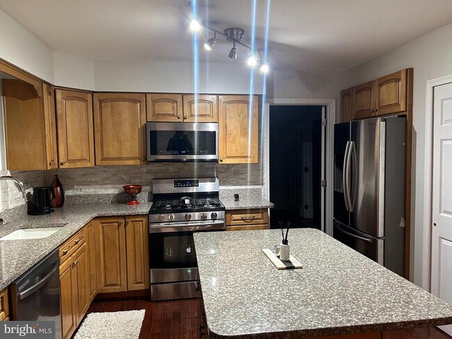 Photo - 8 Delaware Dr